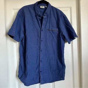 Men's Vans Blue Subtle Striped Short Sleeve Button‎ Down Shirt Medium